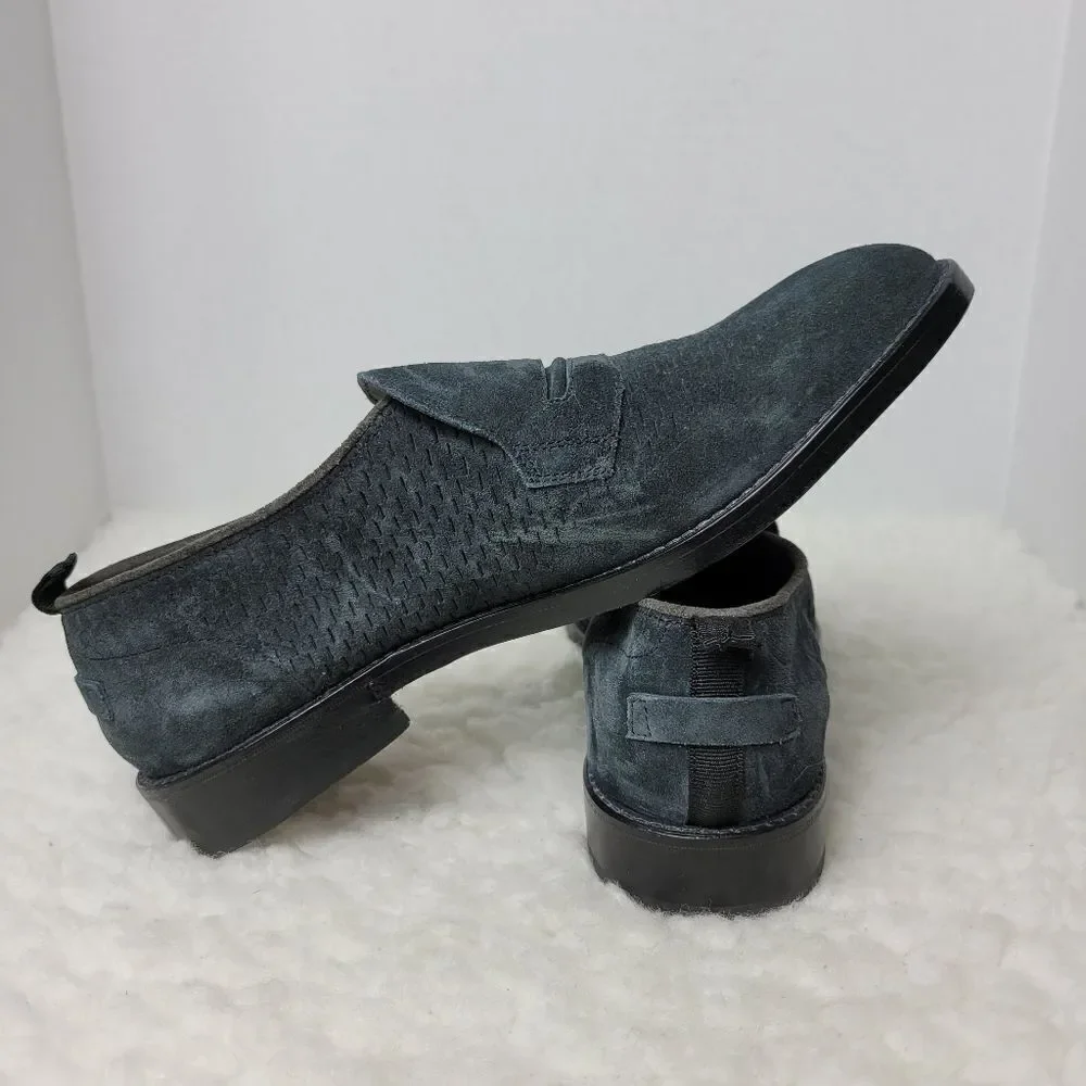 Barracuda Men's Size 7 Slip On  Blue  Peforaded Suede Penny Loafer Casual Shoes